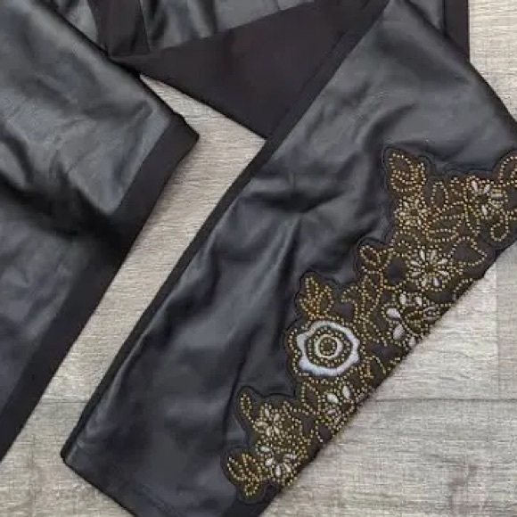 G by Giuliana Elegant Embroidered Black Trousers - Picture 4 of 4